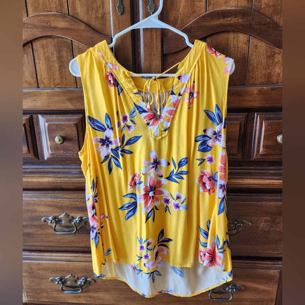 OLD NAVY Floral Yellow Sleeveless Top